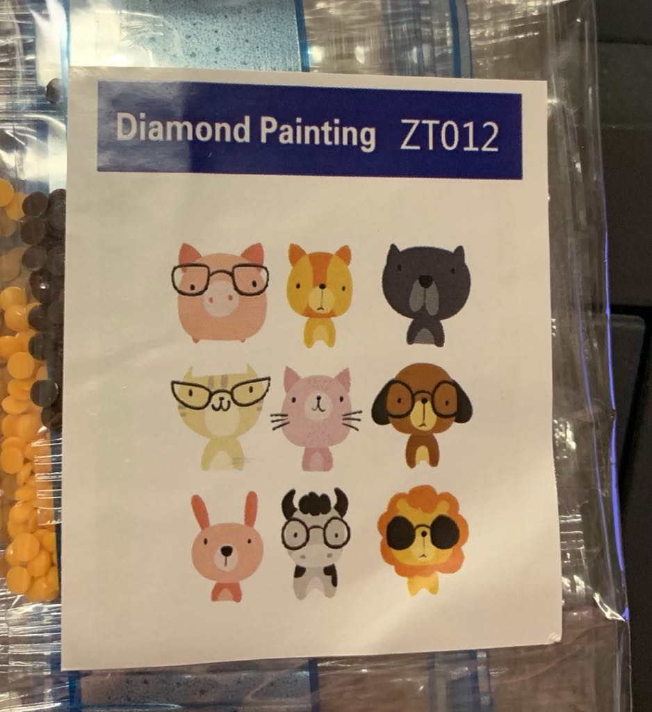 ANIMALS WITH GLASSES